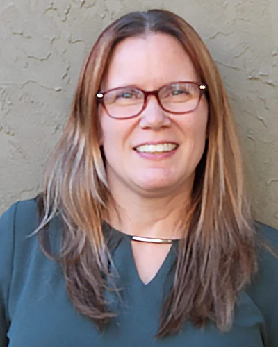 Lynn Manville